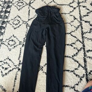 Beyond Yoga Maternity Leggings.